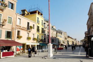 Via Garibaldi Castello Venise